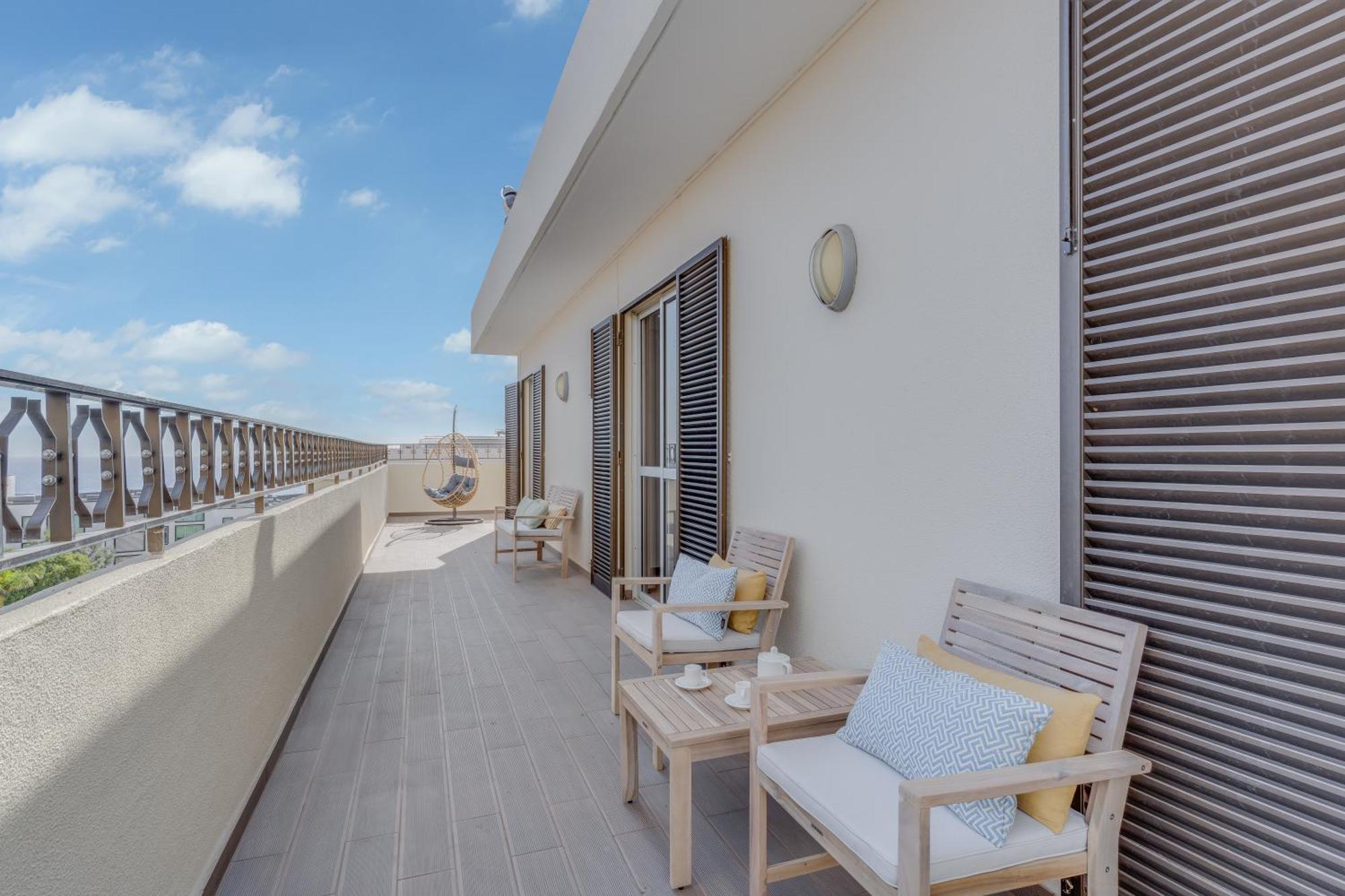 Portola Penthouse Διαμέρισμα Φουνκάλ Εξωτερικό φωτογραφία